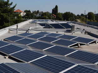 Photovoltaikanlage Lager- und Werkstättengebäude / Sonnenstromspeicherung